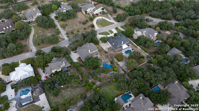 Listing photo id 45 for 802 Ridge Trace