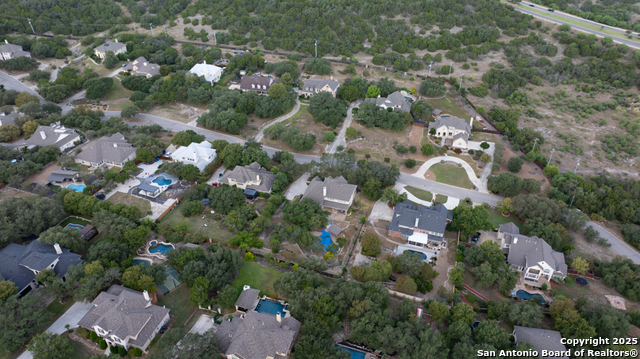 Listing photo id 47 for 802 Ridge Trace