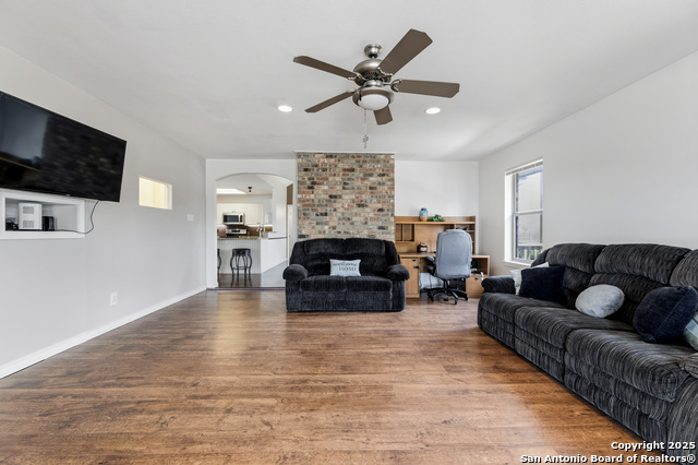 Image 12 of 48 For 1867 Fm 758  