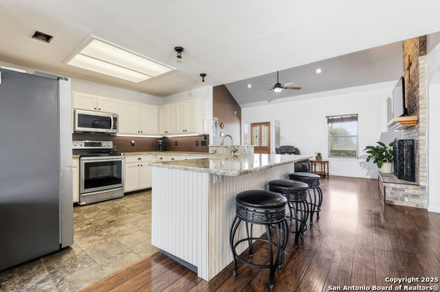 Image 20 of 48 For 1867 Fm 758  