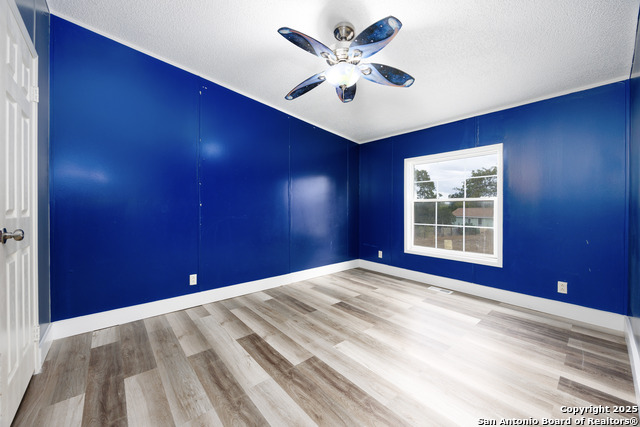 Image 21 of 34 For 4310 Redtop Hill Dr