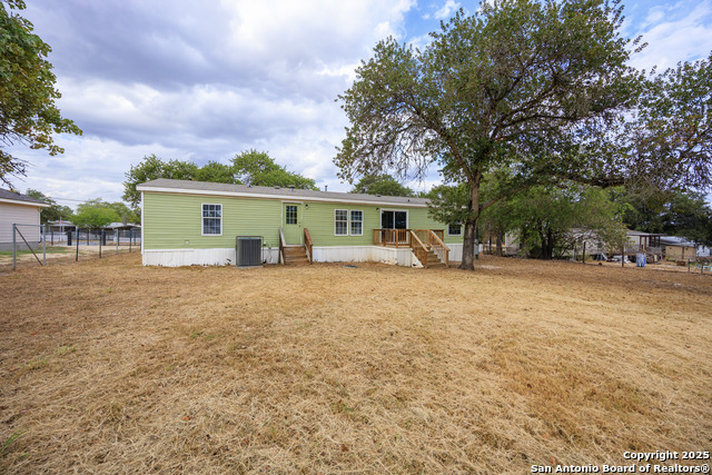 Image 27 of 34 For 4310 Redtop Hill Dr