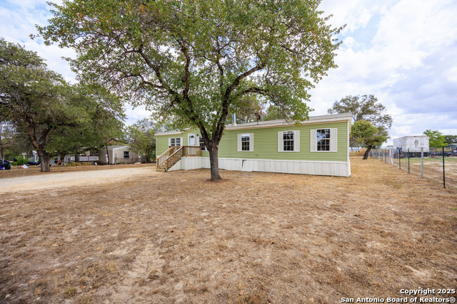 Image 4 of 34 For 4310 Redtop Hill Dr