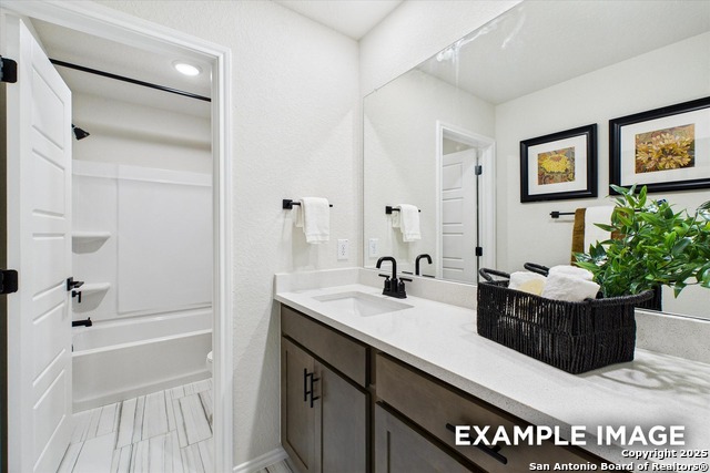 Listing photo id 23 for 1018 West 1604 North Unit 302