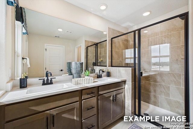 Listing photo id 30 for 1018 West 1604 North Unit 302