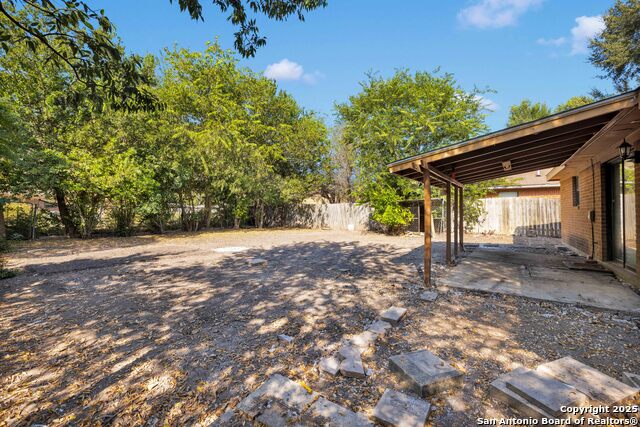 Image 13 of 16 For 116 Apache Cir Tx