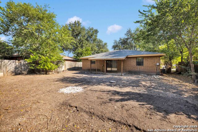 Image 14 of 16 For 116 Apache Cir Tx