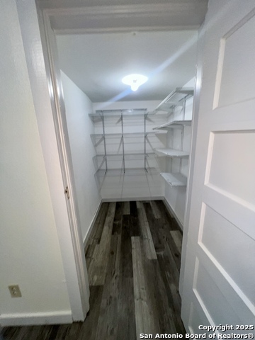 Image 6 of 11 For 508 Corpus Christi E