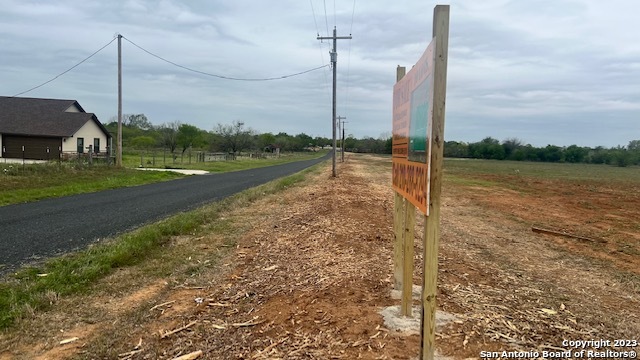 Image 8 of 11 For 205 Dairy Rd N