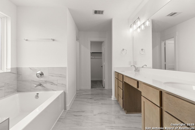 Listing photo id 17 for 5707 Marble Falls