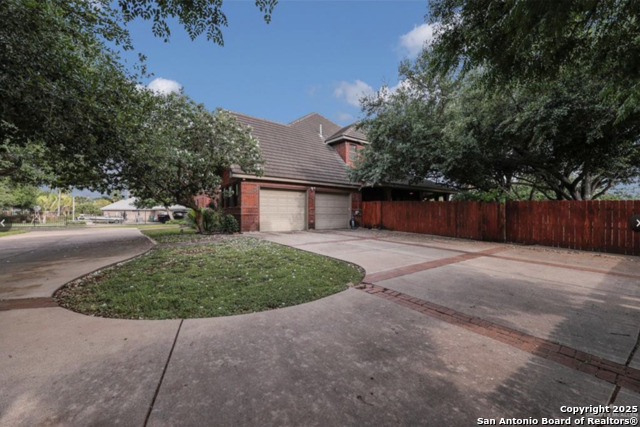 Listing photo id 26 for 1900 2 Mile Line Road E