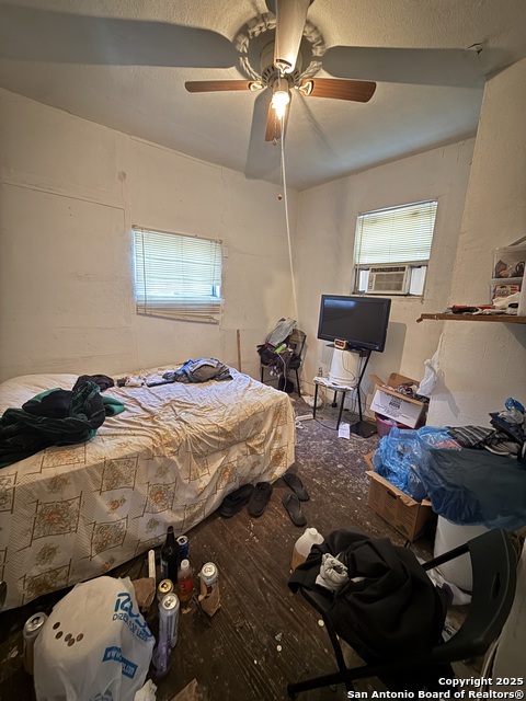 Image 8 of 10 For 215 Gulf  