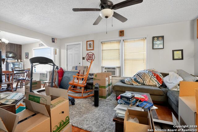 Image 10 of 50 For 21023 Trumbo Road