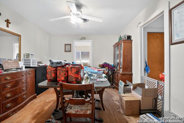 Image 22 of 50 For 21023 Trumbo Road