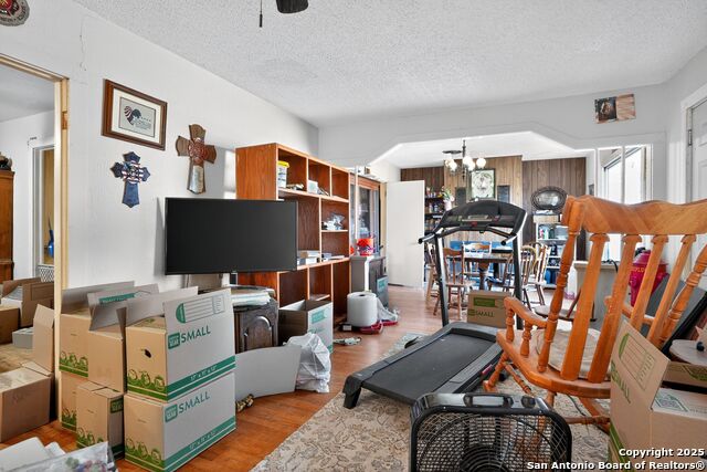 Image 23 of 50 For 21023 Trumbo Road