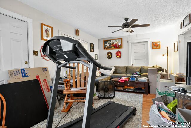 Image 24 of 50 For 21023 Trumbo Road