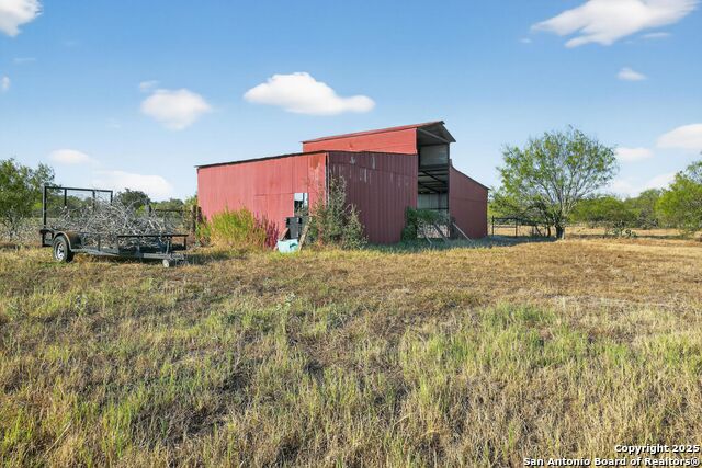 Image 33 of 50 For 21023 Trumbo Road