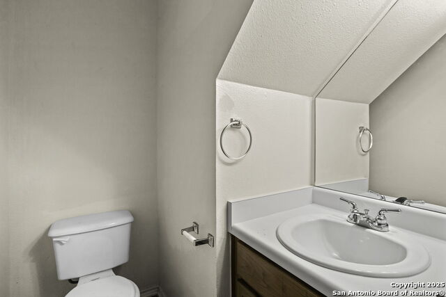 Image 13 of 27 For 9210 Gillcross Way