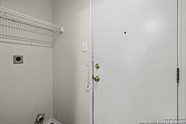 Image 24 of 27 For 9210 Gillcross Way