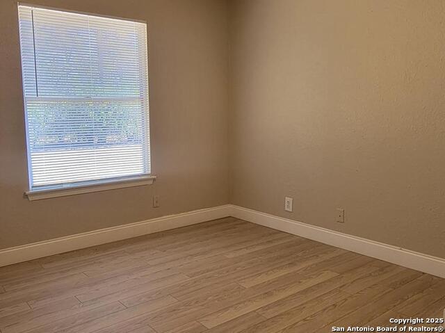 Listing photo id 9 for 302 Byrd E 