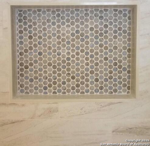 Listing photo id 15 for 302 Byrd E 