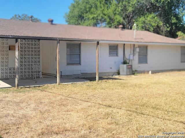 Listing photo id 17 for 302 Byrd E 