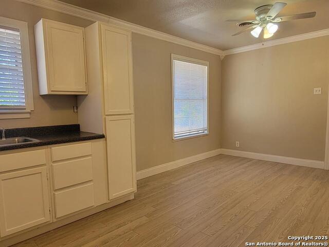 Listing photo id 7 for 302 Byrd E 