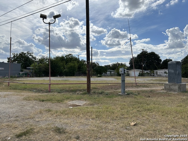 Image 9 of 13 For 3211 Roosevelt