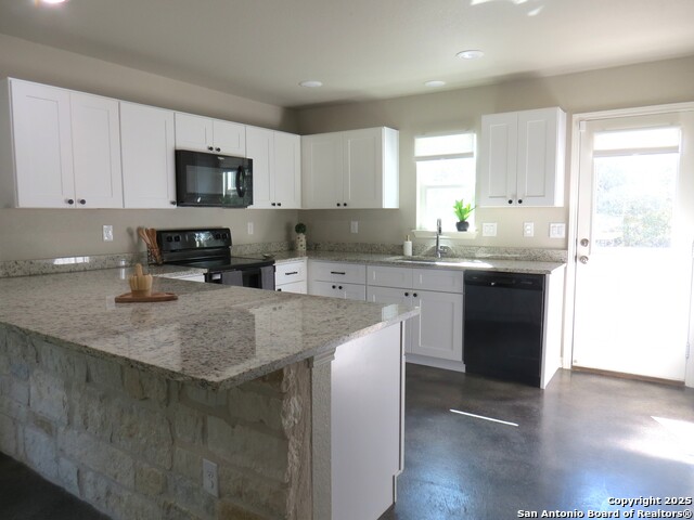 Image 3 of 15 For 1724 Cave  