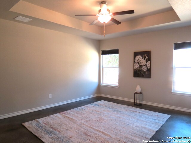 Image 5 of 15 For 1724 Cave  