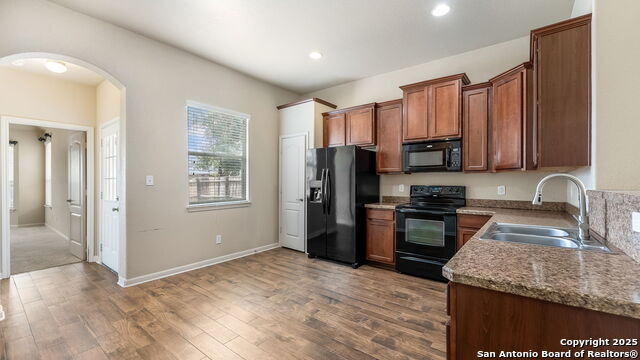 Listing photo id 12 for 9511 Mill  