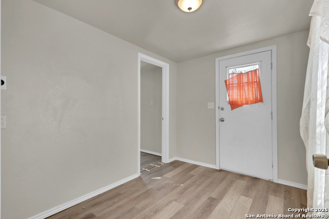 Image 21 of 28 For 222 Guthrie