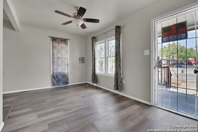 Image 7 of 28 For 222 Guthrie