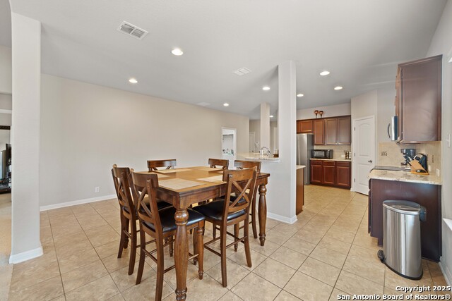 Image 24 of 50 For 232 Albarella