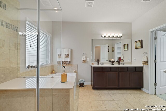 Image 30 of 50 For 232 Albarella