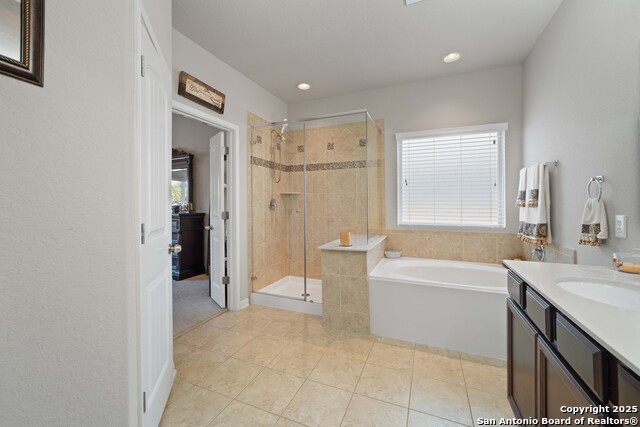 Image 32 of 50 For 232 Albarella