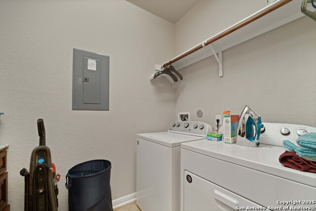 Image 41 of 50 For 232 Albarella