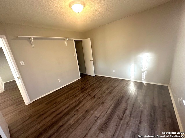 Image 25 of 50 For 10567 Dugas  