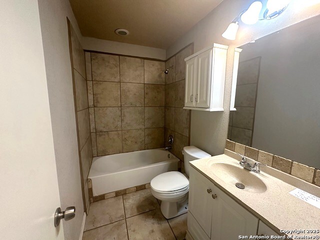 Image 27 of 50 For 10567 Dugas  