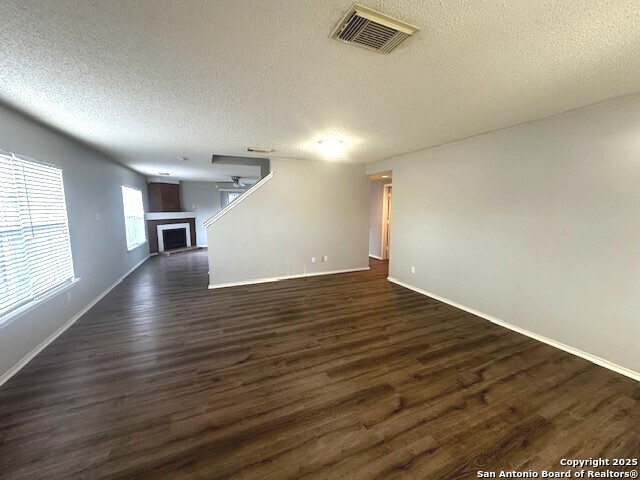 Image 3 of 50 For 10567 Dugas  