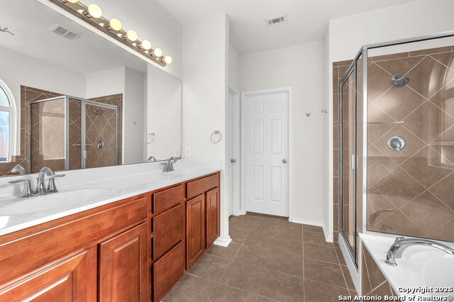 Image 14 of 25 For 9714 Common Law