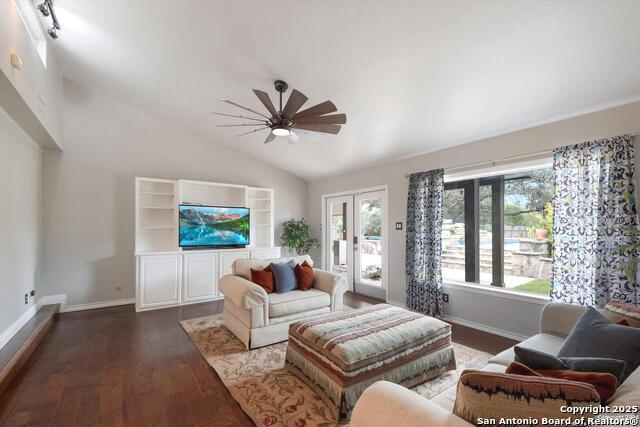 Image 11 of 33 For 227 Palo Grande