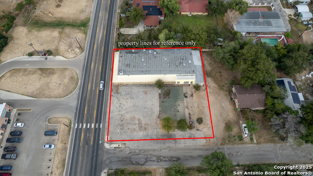 Listing photo id 48 for 1402 1st  