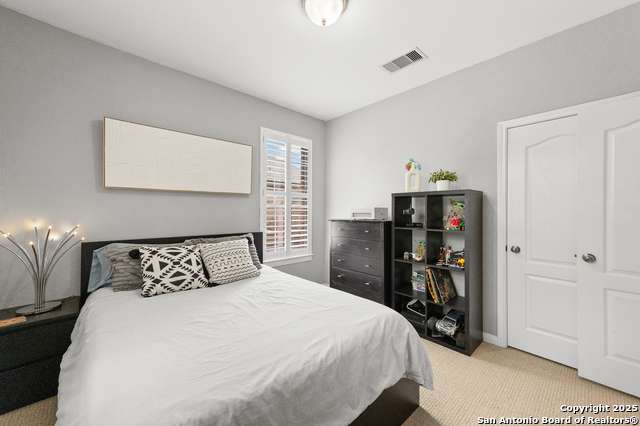 Listing photo id 32 for 1222 Ashbury Bay