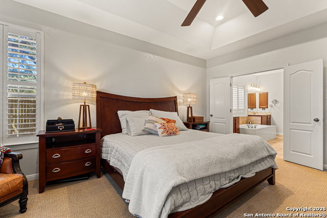 Listing photo id 43 for 1222 Ashbury Bay