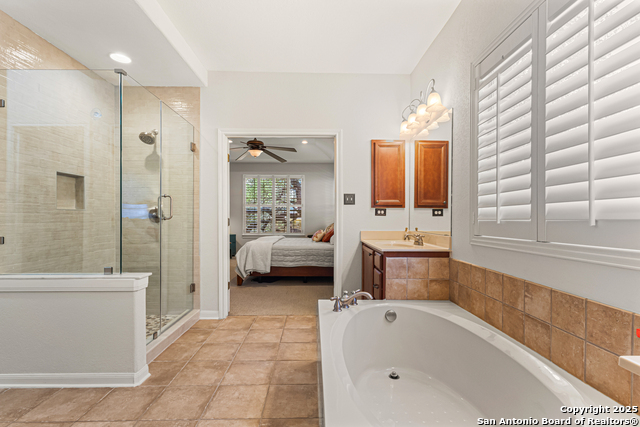 Listing photo id 46 for 1222 Ashbury Bay