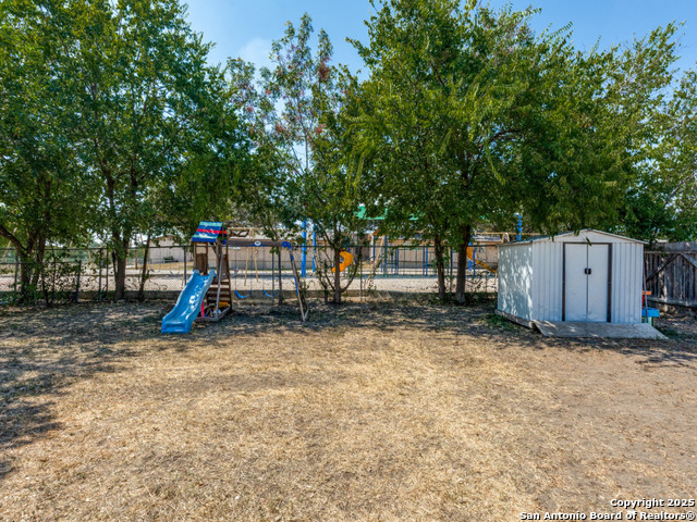 Image 22 of 24 For 5615 Wood Climb St