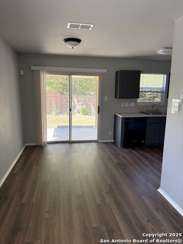 Image 5 of 20 For 11303 Baltic Dr