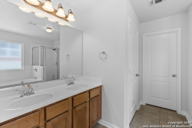 Image 22 of 28 For 5430 Southern Oaks