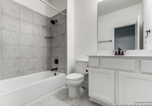 Image 23 of 36 For 593 Vale Ct  